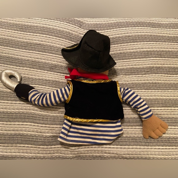 Melissa & Doug Pirate Hand Puppet Barnacle Bart Pretend Play Plush No Stick - Picture 11 of 11